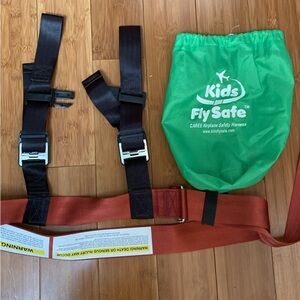 Kids Fly Safe Airplane Safety Harness